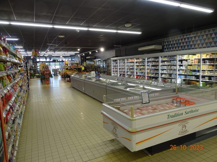 Commerce d'alimentation à vendre, 910 m² - Le Mans 72000