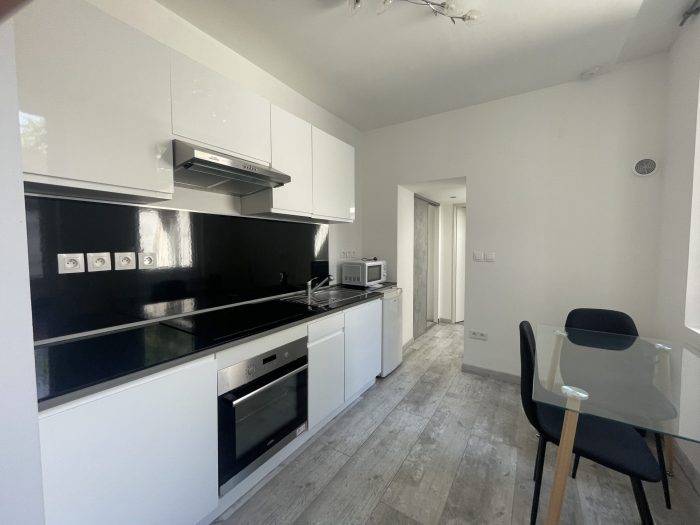 Immeuble à vendre, 358 m² - Lille 59000