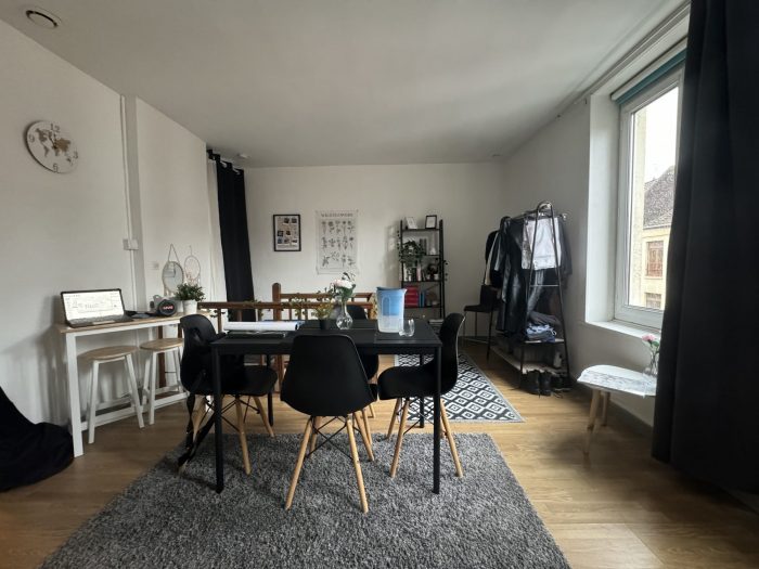 Immeuble à vendre, 85 m² - Lille 59000