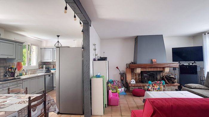 Maison individuelle à vendre, 6 pièces - Le Mesnil-Saint-Denis 78320