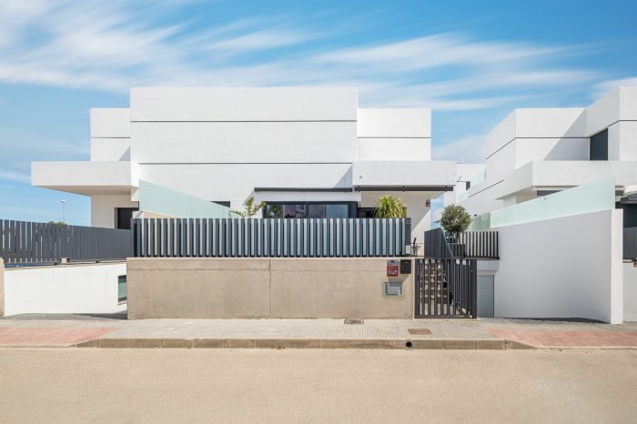 Casa contemporánea en alquiler, 5 habitaciones - Dolores 03150