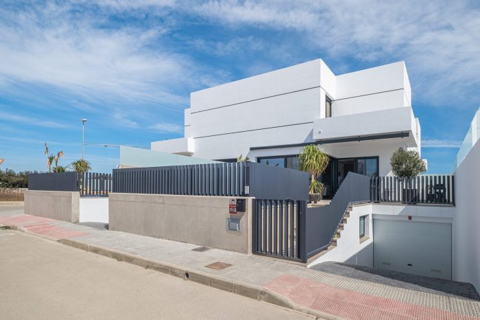 Contemporary house for sale, 5 rooms - Dolores 03150