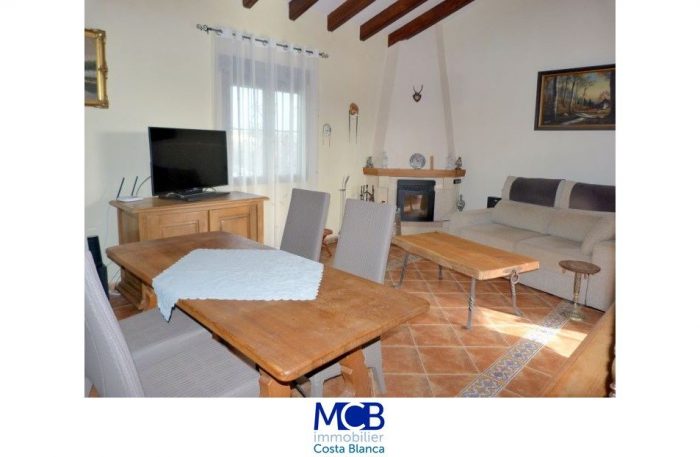 Traditional house for sale, 5 rooms - Dolores 03150