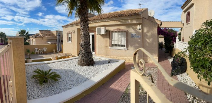 Villa en venta, 5 habitaciones - Algorfa 03169