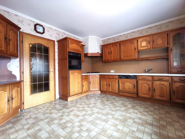 Maison ancienne à vendre, 9 pièces - Ottwiller 67320