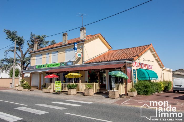 Restaurant, bar à vendre, 260 m² - Terres-de-Haute-Charente 16270