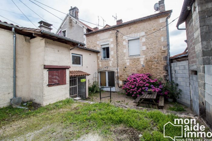 Immeuble à vendre, 140 m² - Thiviers 24800