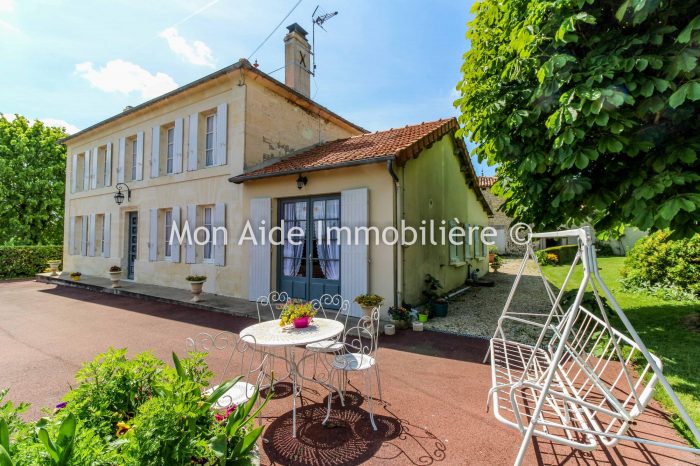 Maison à vendre, 6 pièces - Neuillac 17520