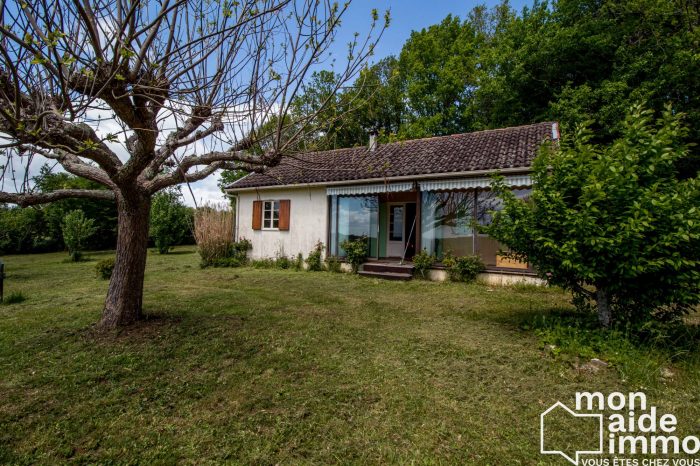 Maison plain-pied à vendre, 2 pièces - Savignac-les-Églises 24420