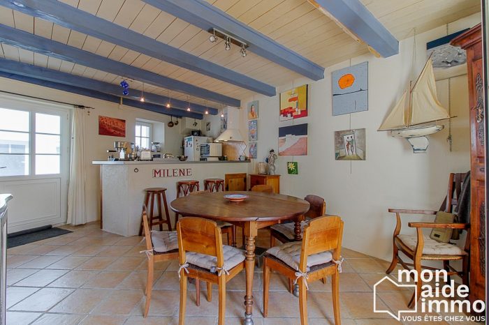 Maison mitoyenne 2 côtés à vendre, 4 pièces - Nieul-sur-Mer 17137