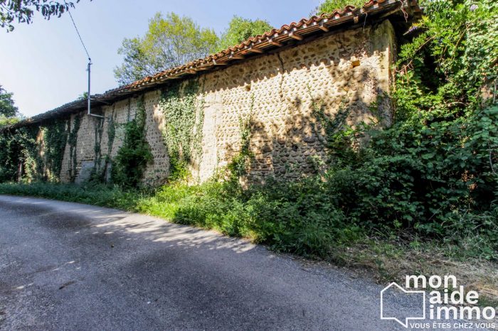 Ferme à vendre, 1 pièce - Trie-sur-Baïse 65220