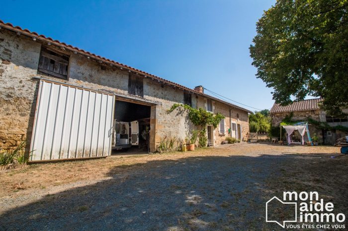 Ferme à vendre, 5 pièces - Saint-Romain-et-Saint-Clément 24800