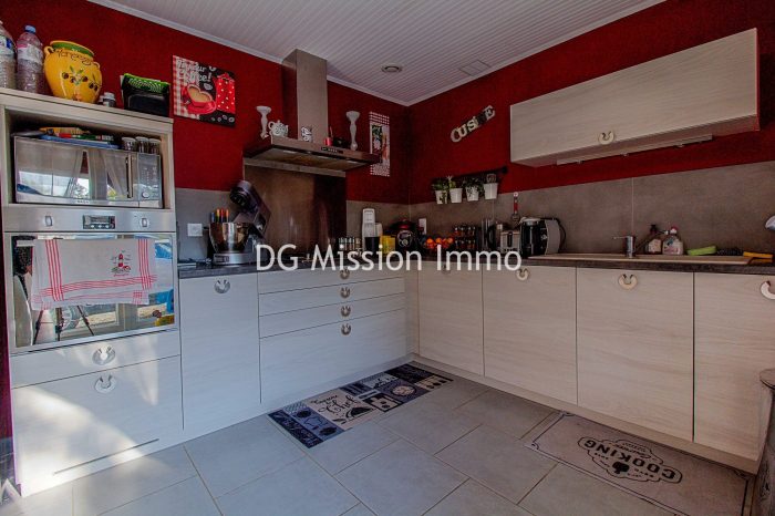 Maison plain-pied à vendre, 3 pièces - Corgnac-sur-l'Isle 24800