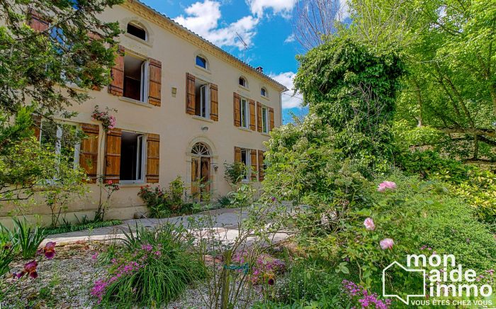 Photo Très belle Girondine sur  un remarquable jardin arboré de plus de 7000m² image 2/50