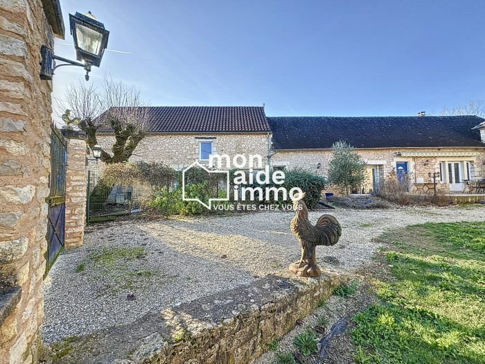 Maison de campagne à vendre, 9 pièces - Coulaures 24420