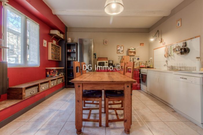 Maison ancienne à vendre, 6 pièces - Pierrelatte 26700