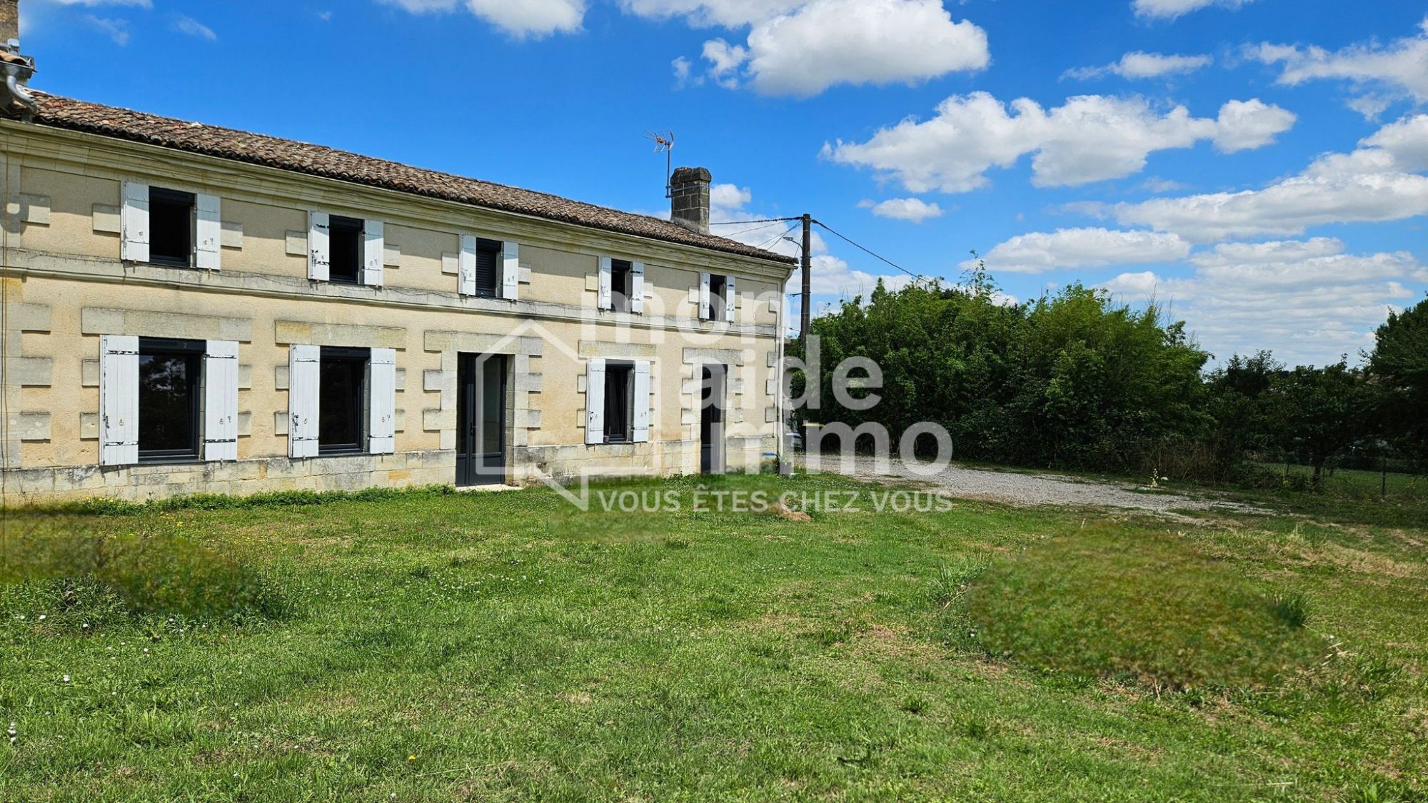 À vendre - Maison, 7 pièces située à Fargues-Saint-Hilaire (33370)