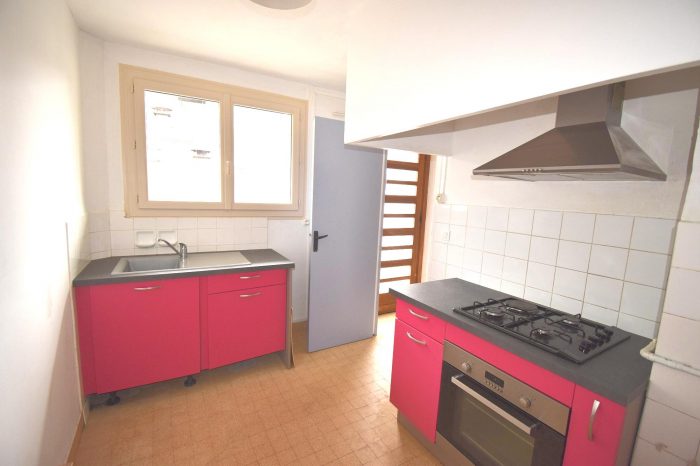 Appartement à vendre, 3 pièces - Bagnères-de-Luchon 31110