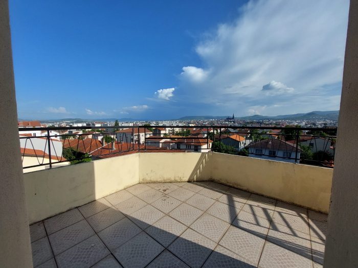 Apartment for sale, 4 rooms - Clermont-Ferrand 63100