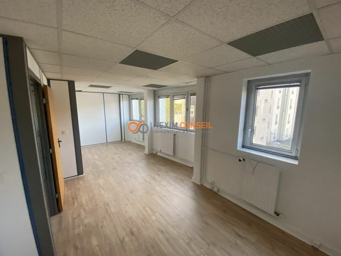 Bureau à louer, 144 m² - Boulogne-Billancourt 92100