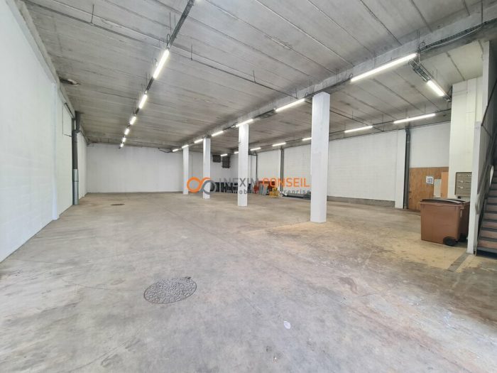 Entrepôt à louer, 542 m² - Neuilly-sur-Marne 93330