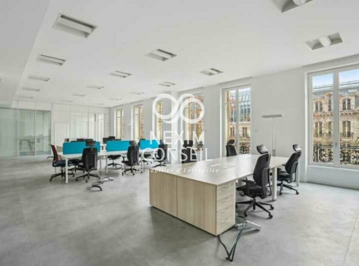 Bureau à louer, 1434 m² - Paris 75008