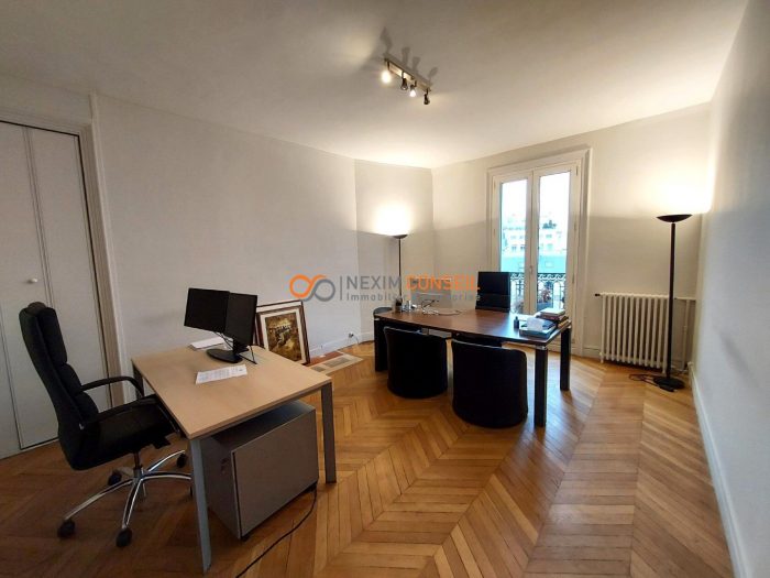 Bureau à louer, 63 m² - Paris 75017