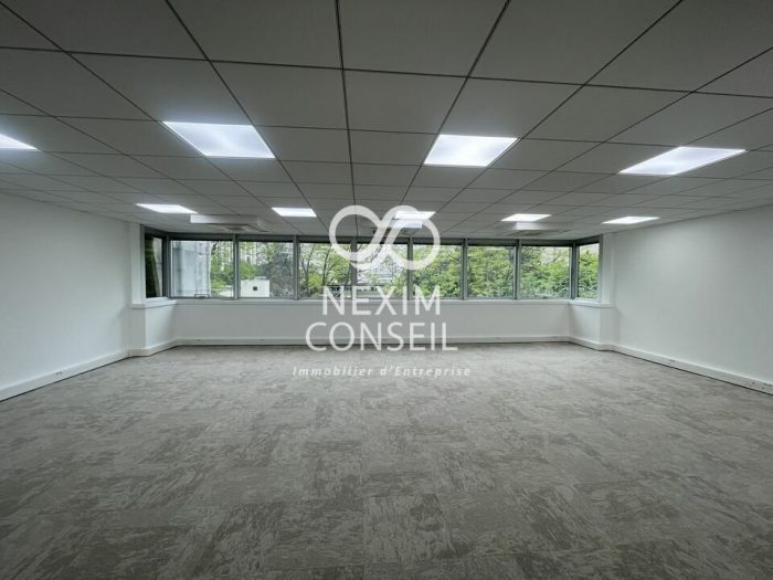 Bureau à louer, 160 m² - Courbevoie 92400