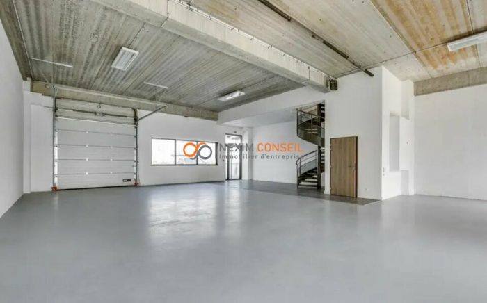 Entrepôt à louer, 231 m² - SAINT DENIS 93200