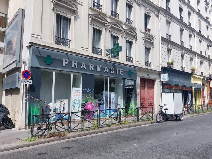 Boutique à louer - rue de Bagnolet - Location pure