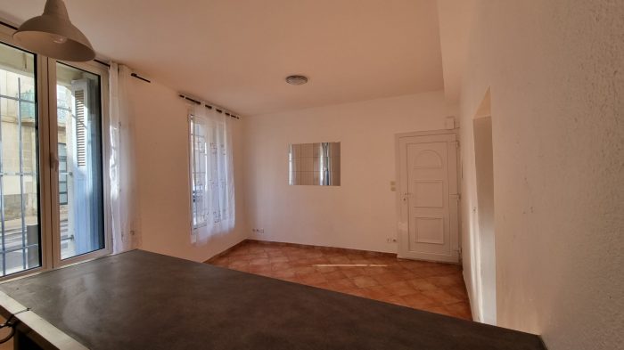 Appartement à vendre, 2 pièces - Nîmes 30000