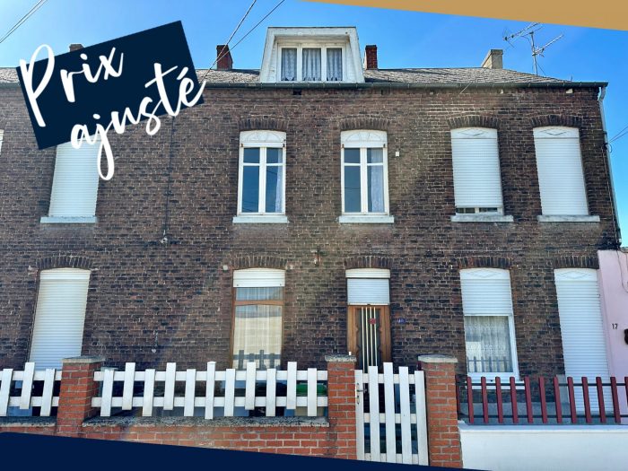 Maison mitoyenne 2 côtés à vendre, 5 pièces - Louvroil 59720