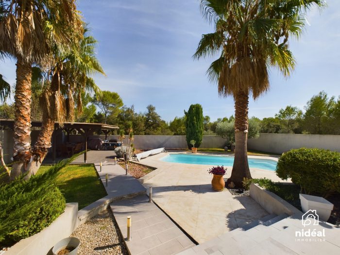 Photo Villa en R+1 de 160m² avec piscine sans vis-à-vis. image 32/32