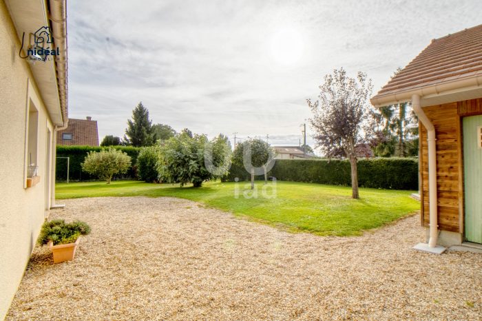 Maison traditionnelle à vendre, 6 pièces - Fontaine-Bellenger 27600