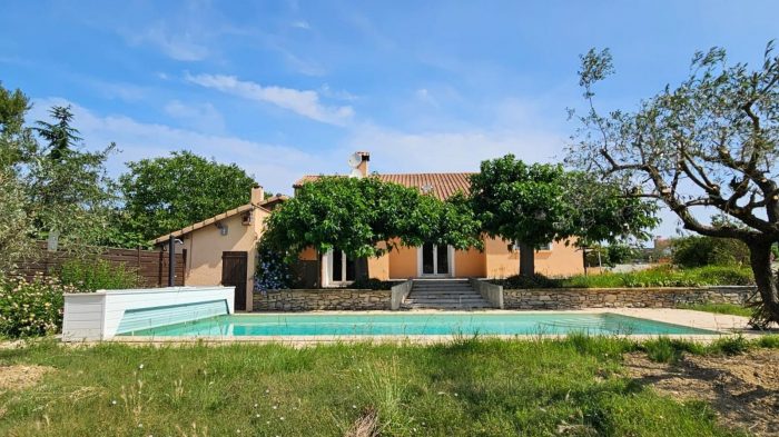 Villa à vendre, 6 pièces - Clarensac 30870