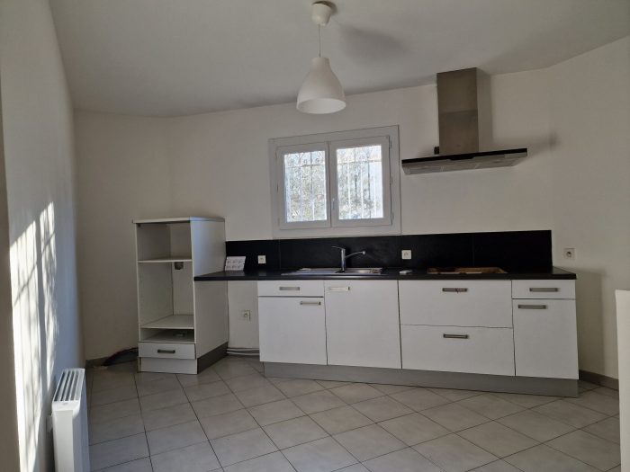 Maison mitoyenne 1 côté à vendre, 4 pièces - Lunel 34400