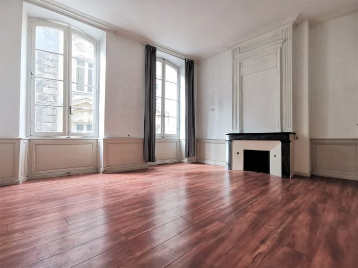 Appartement à vendre, 2 pièces - Bordeaux 33000