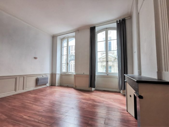 Appartement à vendre, 2 pièces - Bordeaux 33000