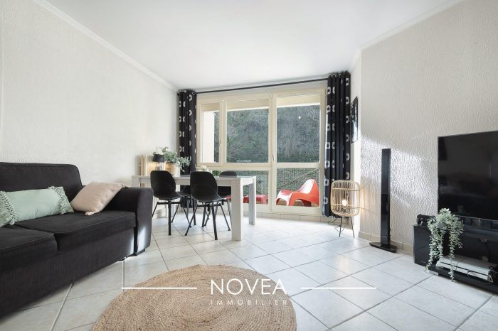Appartement à vendre, 4 pièces - Albigny-sur-Saône 69250