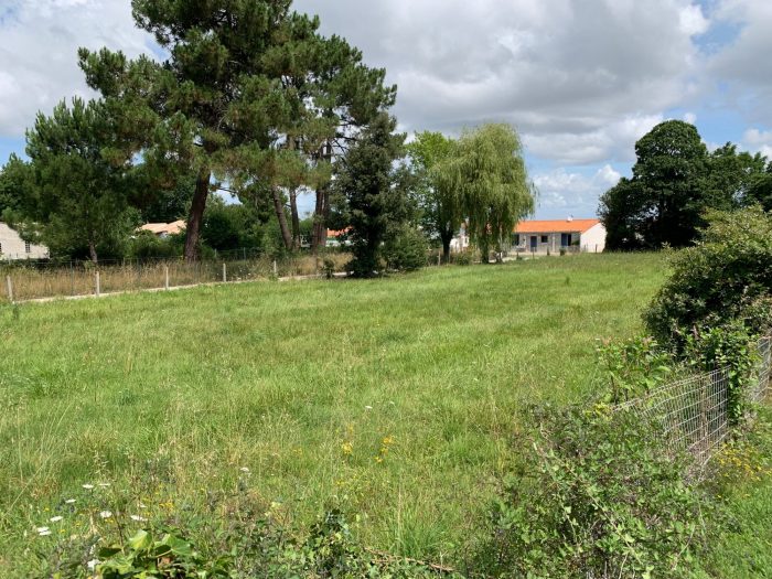 Terrain constructible à vendre, 09 a 01 ca - Saint-Augustin 17570