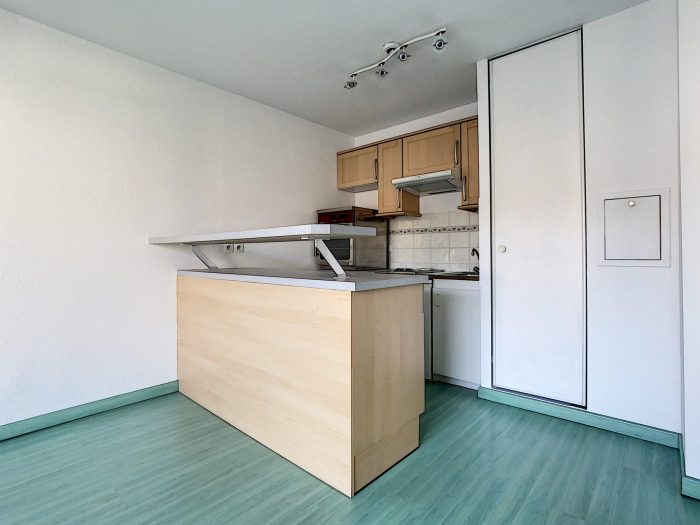 Appartement à louer, 2 pièces - Oberhausbergen 67205