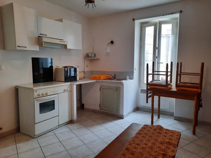 Location annuelle Appartement MERINDOL 84360 Vaucluse FRANCE