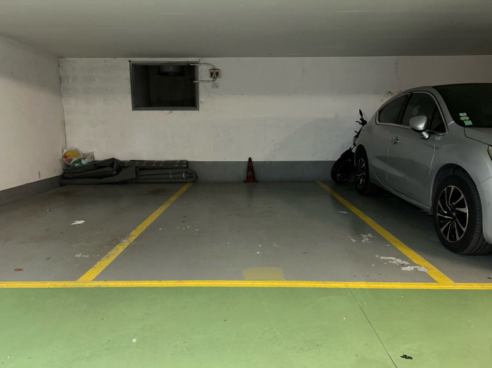 Vente Garage/Parking CHARENTON-LE-PONT 94220 Val de Marne FRANCE