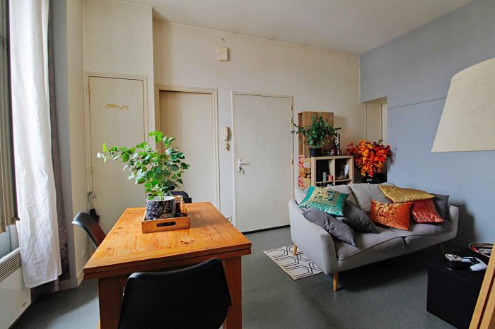 Immeuble à vendre, 300 m² - Angers 49000