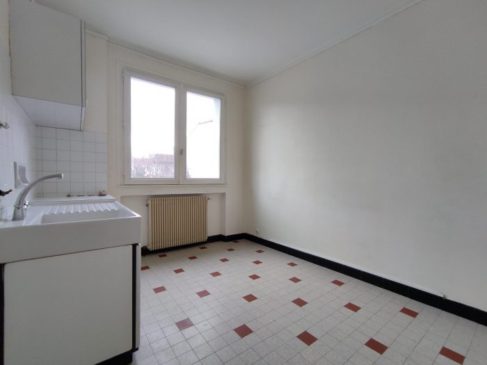 Appartement à vendre, 3 pièces - Saint-Fons 69190