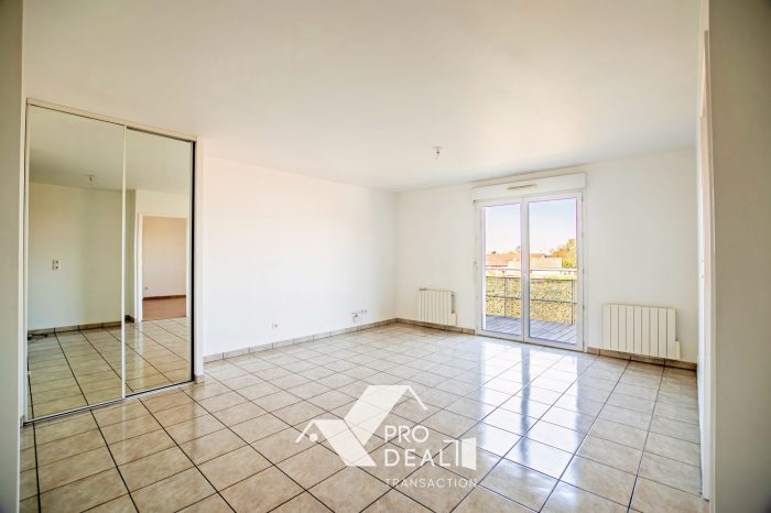 Appartement à vendre, 2 pièces - Meyzieu 69330