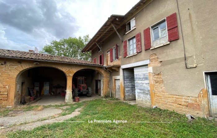 Maison mitoyenne 2 côtés à vendre, 10 pièces - Porte des Pierres Dorées 69400