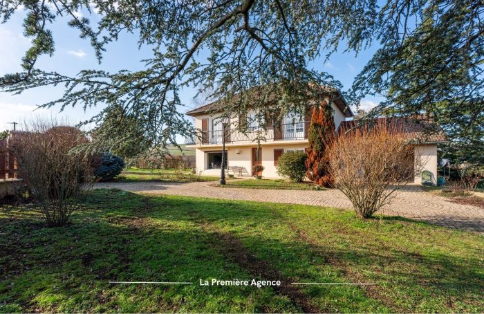 Maison traditionnelle à vendre, 4 pièces - Savigny 69210