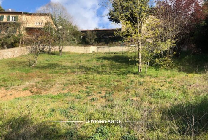 Terrain constructible à vendre, 06 a 83 ca - Saint-Forgeux 69490