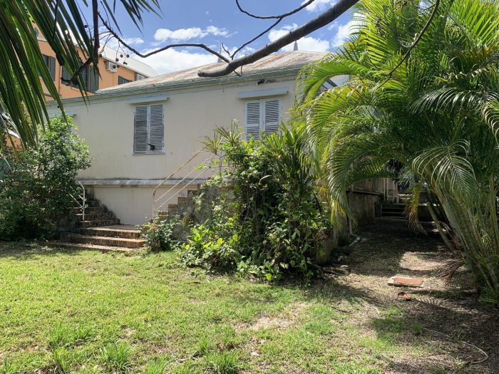 Maison ancienne à vendre, 5 pièces - Nouméa 98800